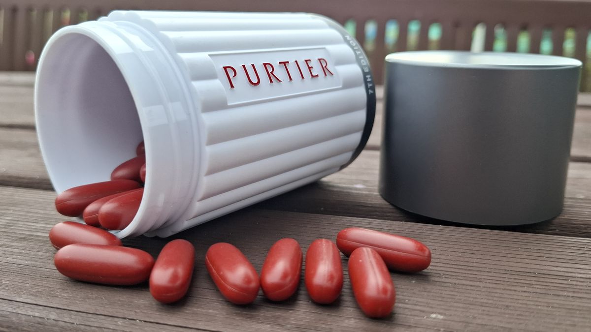 Klamavý prodej pilulek vynáší 700 milionů měsíčně. Nezastavíme se, říká ředitel